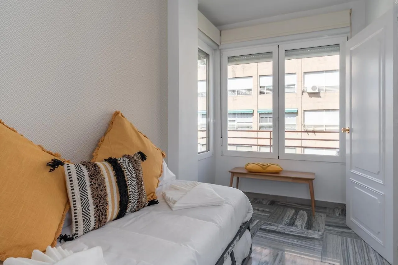 Tuguest Gran Via 24 Apartment Granada